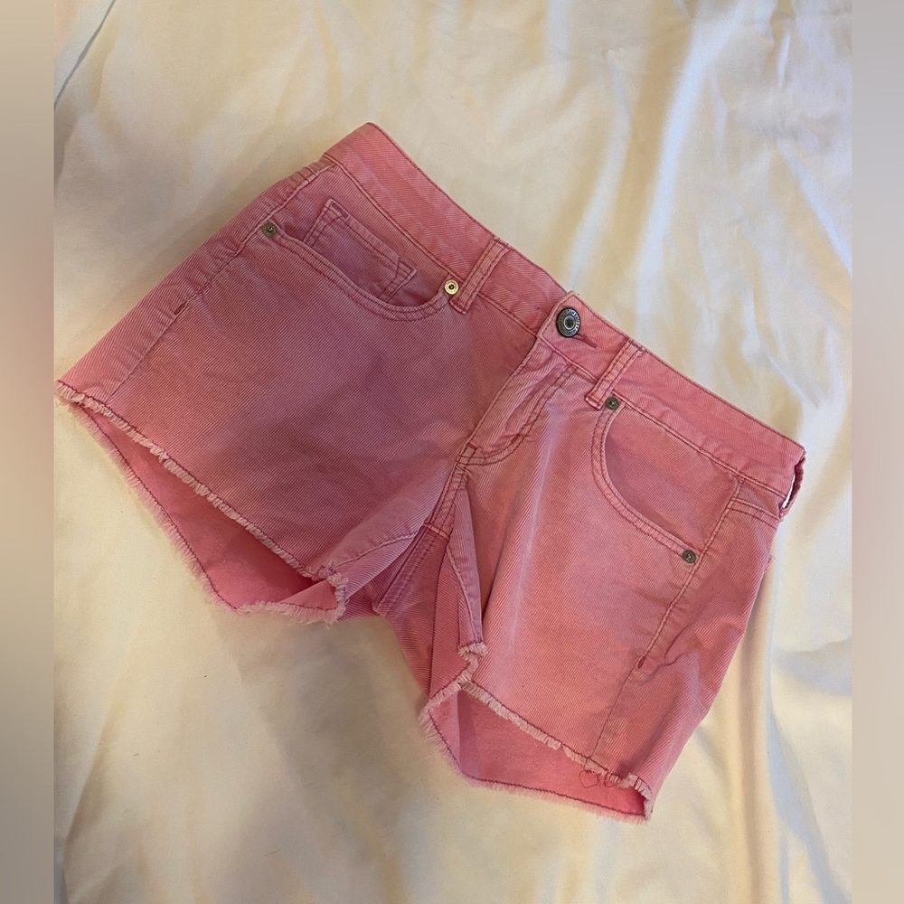AE woman’s shorts size 6. Flawless!